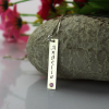 Collier prénom plaque verticale avec pierre de naissance